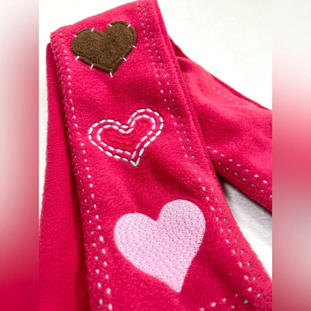 GAP KIDS Girls Valentine Hearts Fleece Winter Scarf Valentine’s‎ Day Embroidered